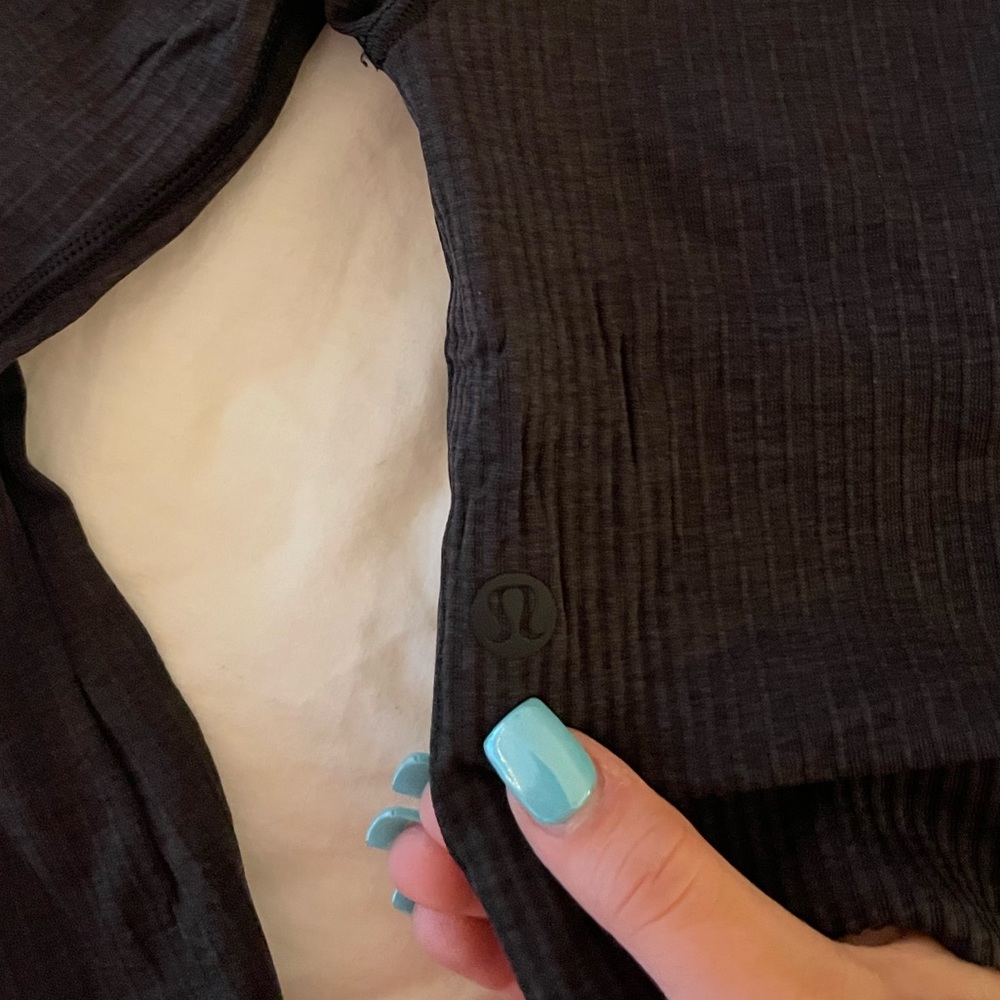 lulu crop long sleeve